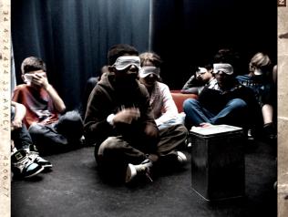 J'écoute dans le noir